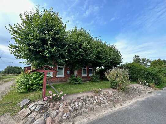 Handwerkerhaus in ruhiger Lage von Albersdorferfeld sucht Fertigsteller.