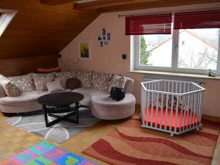 Königsbrunn-Süd, schöne geräumige Dachgeschoßwohnung