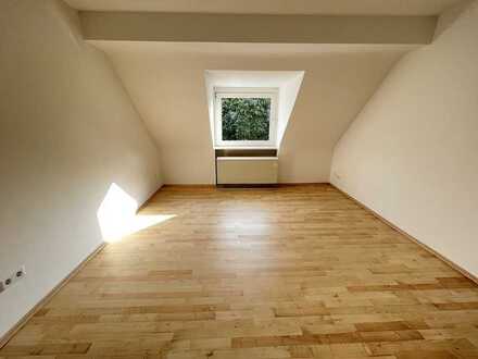 **TOP**renovierte 3 Zimmer Wohnung!