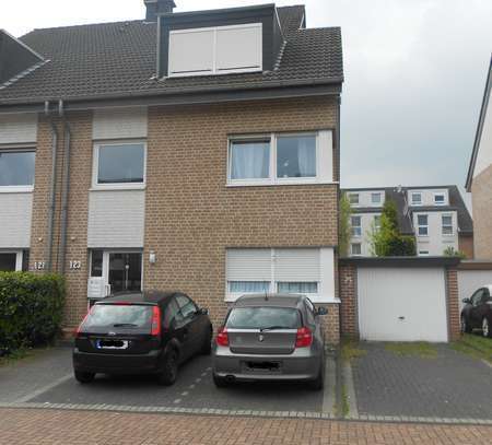 Neuwertige Maisonette-Wohnung mit 3,5 Zimmern und 2 Balkonen in Wesel (Kreis)