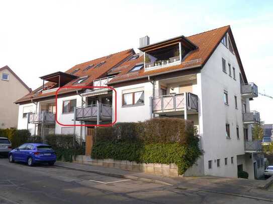 Exklusive, gepflegte 2-Raum-Wohnung mit Balkon und Einbauküche in Köngen