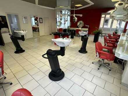 Schöner Friseursalon über zwei Etagen direkt in der Stadtmitte von Aalen