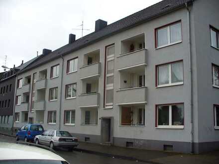 Schöne 3-Zimmerwohnung mit Balkon und Loggia