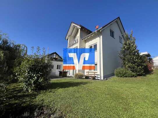 Modernes Einfamilienhaus mit traumhaften Ausblick auf den Rotenfels