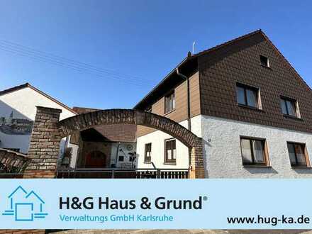 FREI! Großzügiges Ein- bis Zweifamilienhaus mit Scheunen/Werkstatt- und Nebengebäud