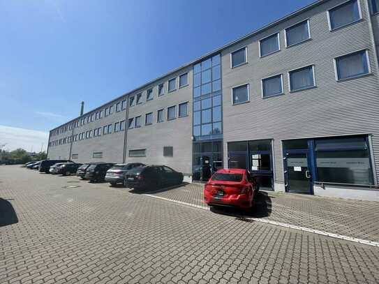 AnKaSa GmbH*Gewerbeeinheit Verkaufsraum Halle Büro Lager 730m²*vielseitige Nutzung+ebenerdig+Rampe