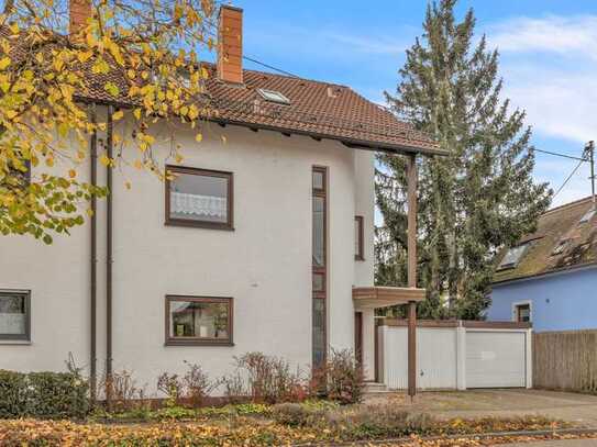 Gepflegtes Einfamilienhaus in gefragter Lage mit Garten und Garage