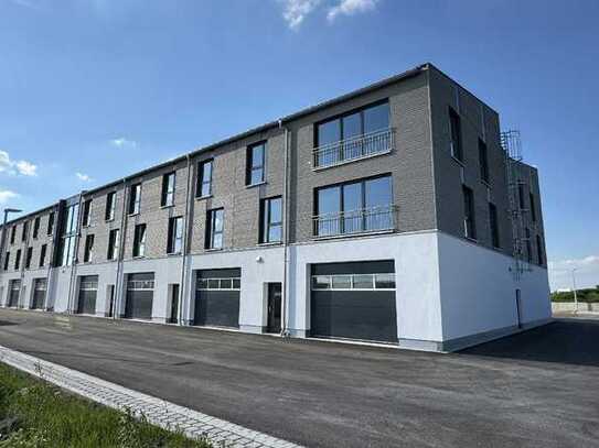 Neubau 158 m² Lager/Werkstatt mit 68 m² Büro in Gablingen b. Augsburg