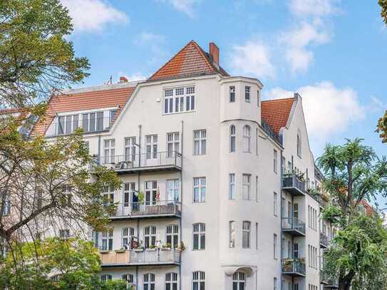 Dach-Neubau mit Terrasse und Aufzug: Eckwohnung mit Atrium, Turmzimmer und großartiger Aussicht