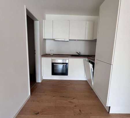 Renovierte 2-Zimmer-Wohnung mit Balkon und Einbauküche in ruhiger Lage von Bremen