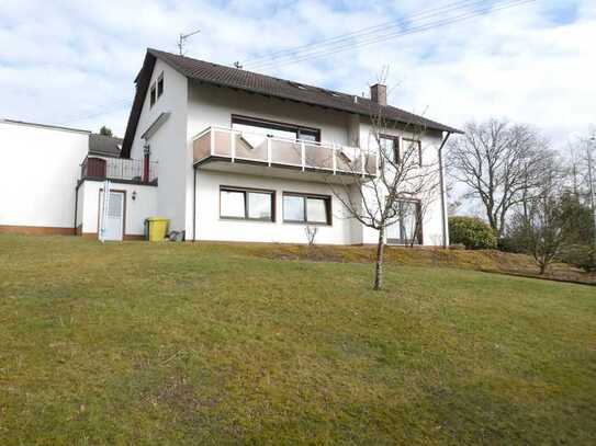 Dreistiefenbach: Einfamilienhaus mit Einliegerwohnung