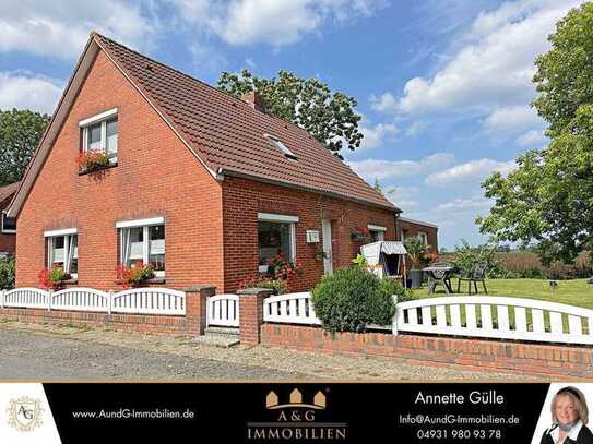 ATTRAKTIVES LANDHAUS MIT EINLIEGERWOHNUNG UND WEITBLICK IN DER NÄHE VON GREETSIEL