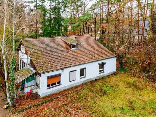 Einfamilienhaus mit Teilkeller, Garage, Terrasse oder großes Grundstück für Neubau in Petershagen