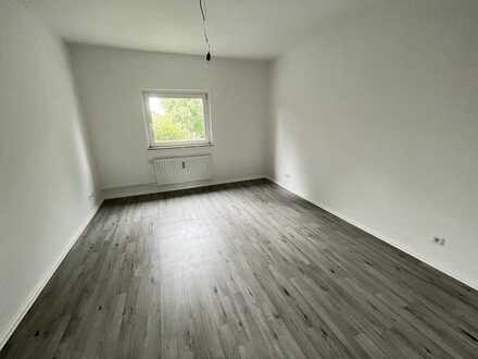 **TOP**renovierte 2 Zimmer Wohnung!**Bad*NEU**!