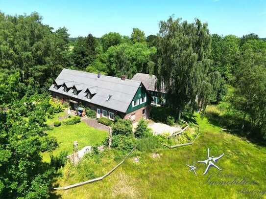 Sanierter Resthof mit zwei Wohneinheiten, Scheune und Weideland in Ostholstein in Mucheln-Sellin