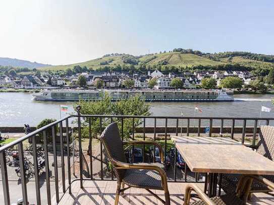 6 Ferienapartments mit gut ausgestattetem Restaurant und Moselblick in zentraler Lage von Zell/Mosel