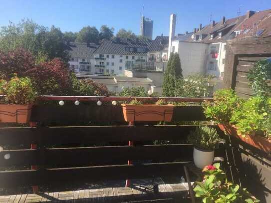 Gut geschnittene helle 3-Zimmer-Wohnung mit Sonnen-Balkon im Süd-Ost Viertel