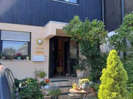 Attraktives 6-Zimmer-Doppelhaus zum Kauf in Bodenheim