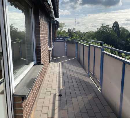 4-Zimmer mit großem Balkon direkt am Rheindamm gelegen