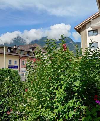 Gepflegte 1-Zi.-Wohnung nähe Bhf. voll möbliert (EBK/Balkon/Keller)