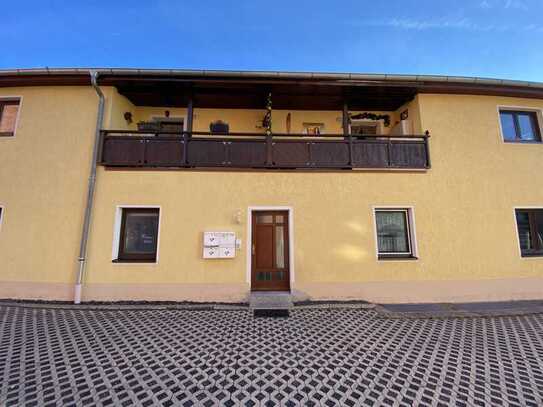 Vermietete 2-Zimmer-Etagenwohnung mit Balkon und Stellplatz in zentraler Lage von Sonneberg