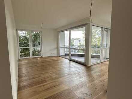 Erstbezug nach Neubau, 4 Zimmer, Einbauküche, Balkon, Tiefgaragenstellplatz