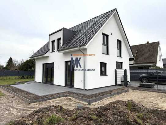 NEUBAU Erstbezug Einfamilienhaus schlüsselfertig mit und Carport zu verkaufen