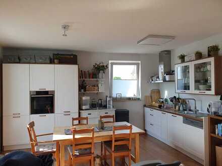 1070 € - 96 m² - 3.0 Zi.