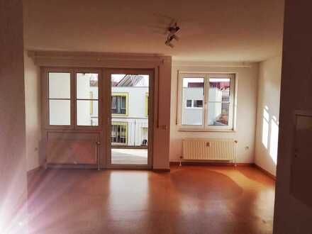 Seniorenwohnung/Betreutes Wohnen in Schorndorf, neuwertige 1-Zimmer-Wohnung mit Balkon und