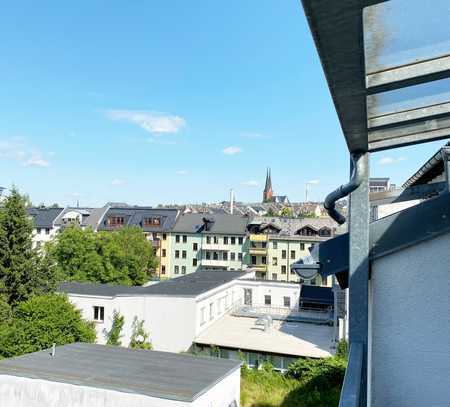 Schöne 3-Zimmer Dachgeschosswohnung in zentraler Lage