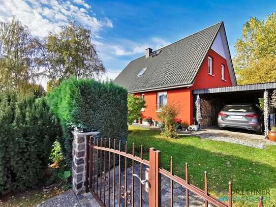 Dr. Lehner Immobilien NB -
Schmuckes Einfamilienhaus mit idyllischem Grundstück an der Ostsee