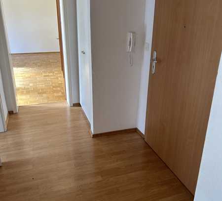 Attraktive 2-Zimmer-Wohnung mit Terrasse und EBK in Ottobrunn