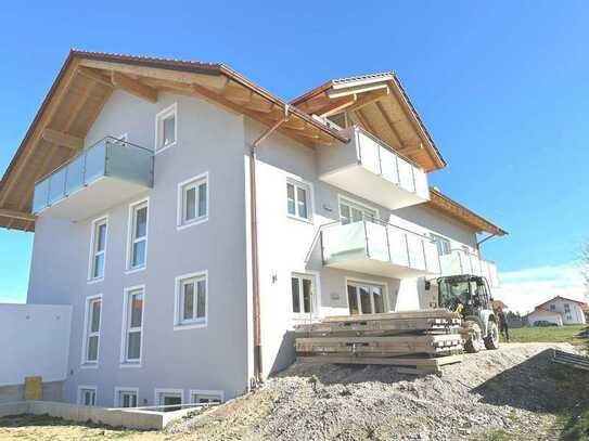 Pfaffing: Erstbezug OG-4-Zimmer-Wohnung mit herrlichem Bergblick