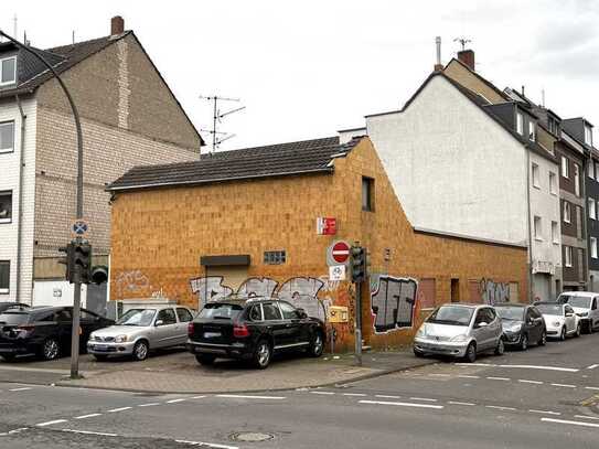 Eckgrundstück mit vielseitigem Potenzial: Abriss & Neubau für individuelle Projekte