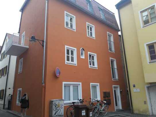 Schöne Wohnung mit eineinhalb Zimmern zum Verkauf in Landshut *provisionsfrei