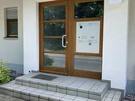 Gepflegte 2 Zimmer - Terassenwohnung mit grossem Garten in ruhiger Lage
