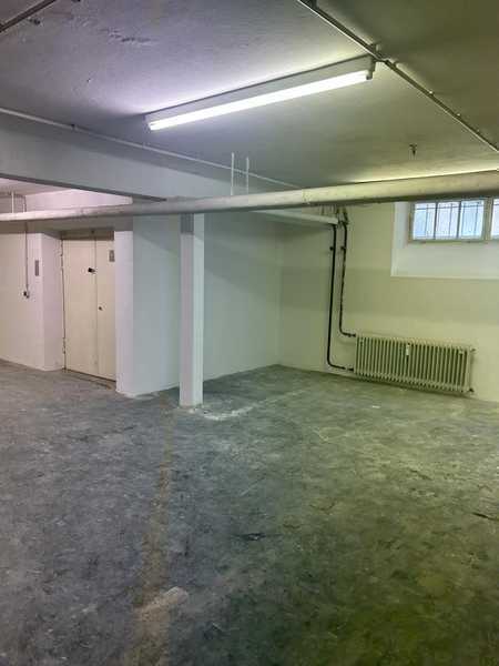                                                               125 m&sup2; Lagerfl&auml;chen im Herzen M&uuml;nchens - teilbar ab 30 m&sup2;                                                       in Altstadt (Landshut)