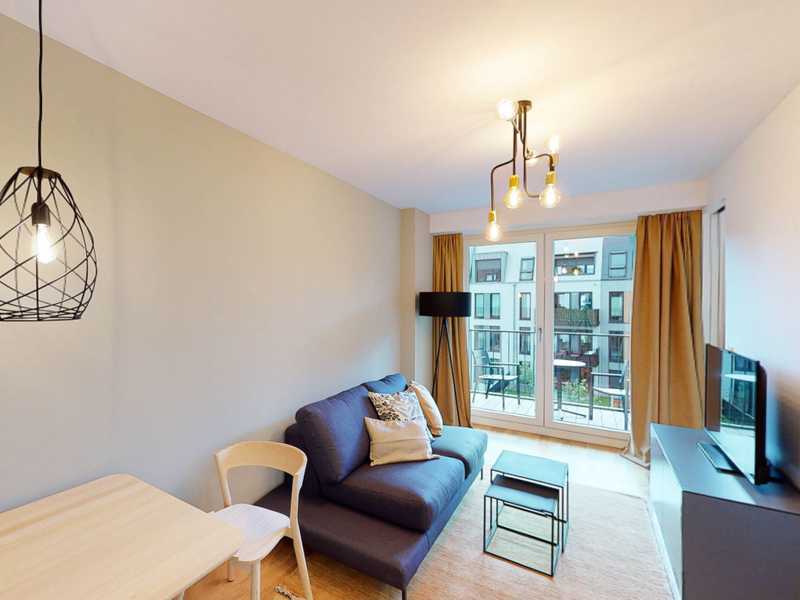 Premium Apartment mit Balkon und Designmöblierung