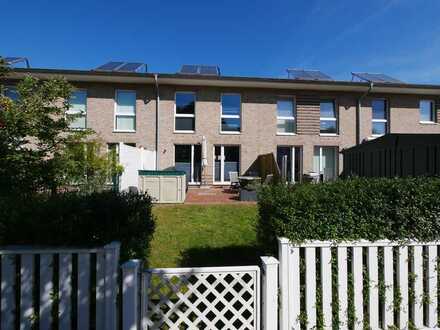 Energiesparwunder: Stadthaus + Vollkeller + Solarkollektoren in beleibter Lage