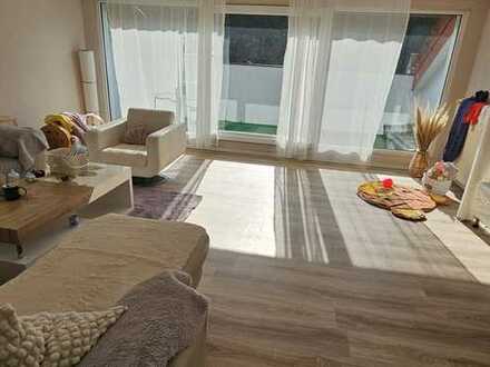 850 € - 96 m² - 4.0 Zi.