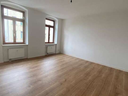 **Großzügige 2-Zimmer-Wohnung mit Wannenbad und Aufzug***