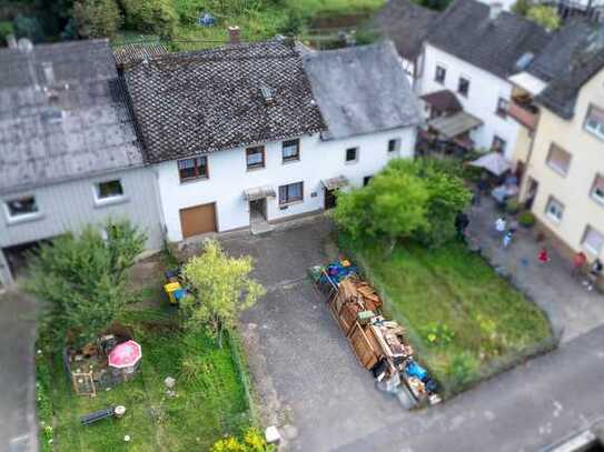 Charmante Doppelhaushälfte in Dienethal