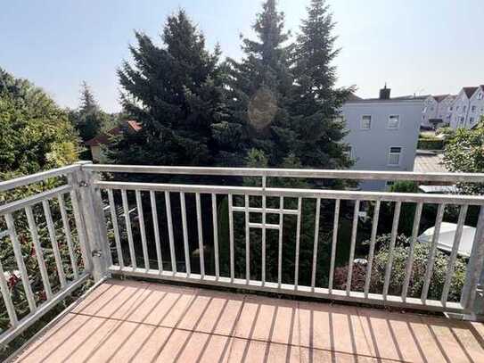 Idylle am Stadtrand! Balkon, Stellplatz, Tageslichtbad mit Badewanne, Abstellbereich im grünen !