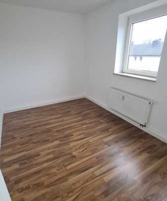 ***Komfortable 3,5-Zimmer im 1.OG in ruhigem Wohngebiet sucht nette Mieter***