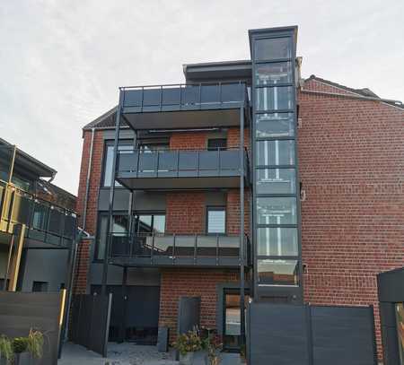 Barrierefreie Erdgeschosswohnung mit Terrasse und Garten