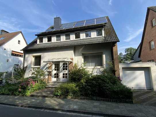 Jede Menge Möglichkeiten...
Einfamilienhaus mit tollem Gesamtkonzept in ruhiger Lage!