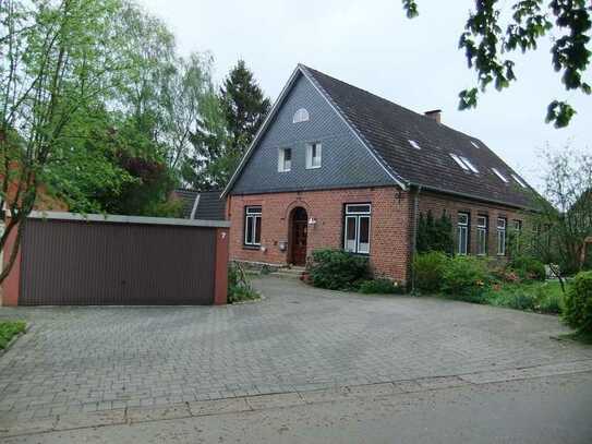 Alte Schule Löptin,  5 Zimmer Wohnung, rustikal ausgebaut,  eigener Hauseingang, 164 m2