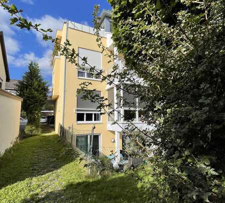 3-Zimmer Wohnung mit Terrasse, Einbauküche, Gartenanteil und Einzelgarage in Sindelfingen Mitte