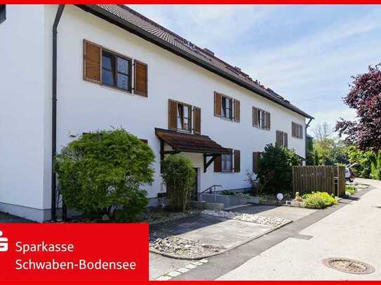 Charmante Vierzimmer-Dachgeschosswohnung mit großem Balkon und großzügigem Wohnzimmer