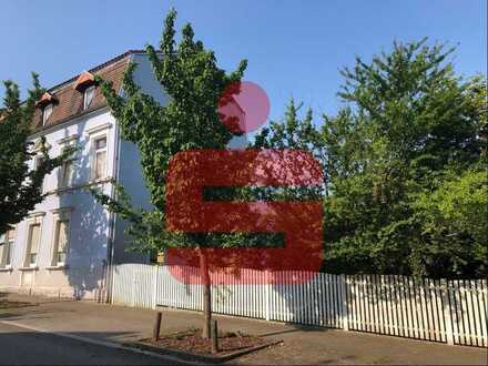 Großes Zweifamilieneckhaus in Pirmasens